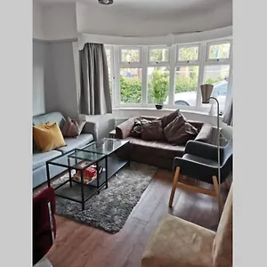  Holiday home 5 Min Walk To Clifftop, 5 En-suites, Free Parking
